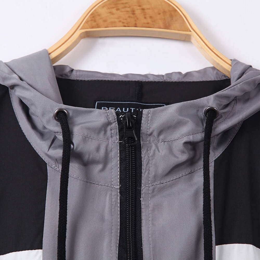 Men's Lightweight Windbreaker With Hood Fashion Hiking Trip Size S - Picture 2 of 4